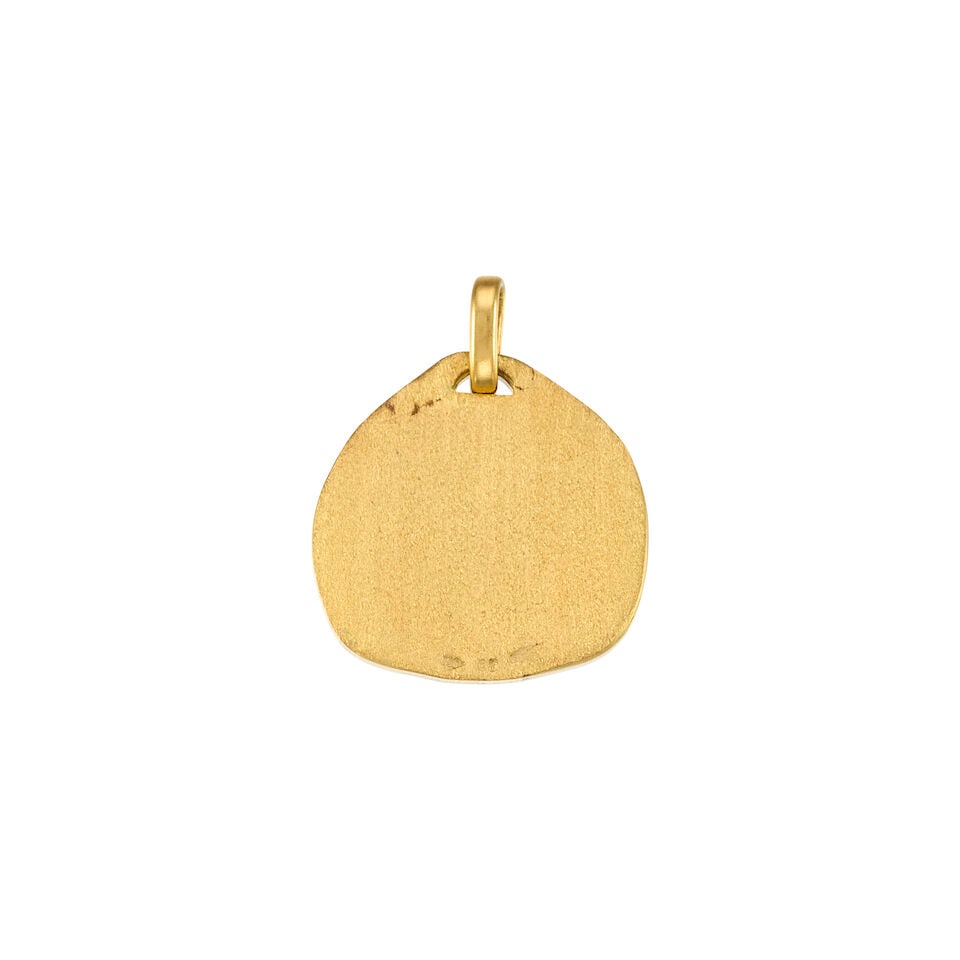 CARL BUCHERER: AN 18K YELLOW GOLD TAURUS ZODIAC PENDANT - 2