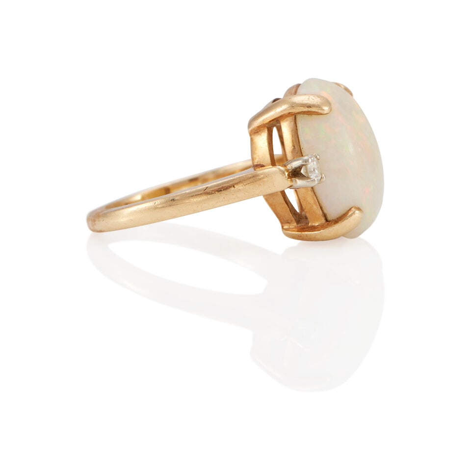 A 14K YELLOW GOLD, OPAL AND DIAMOND RING - 3