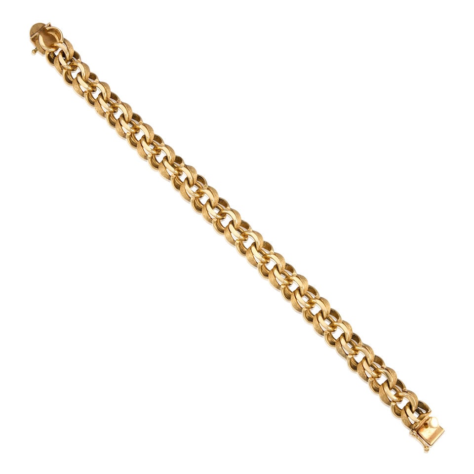 14K YELLOW GOLD LINK BRACELET: 14K YELLOW GOLD LINK BRACELET • Length 8 1/2 in. • Estimated gross weight: 50.0 grams Footnotes: OVERALL CONDITION: good Metal purity stamped and tested with XRF (x-ray fluorescence) for