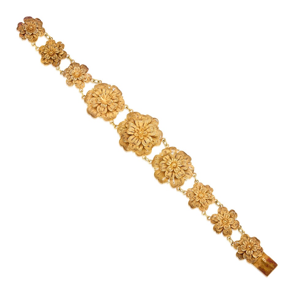 14K YELLOW GOLD BRACELET: 14K YELLOW GOLD BRACELET • Length 7 in. • Estimated gross weight: 21.8 grams Footnotes: OVERALL CONDITION: good Metal purity unstamped and tested with XRF (x-ray fluorescence) for 14K