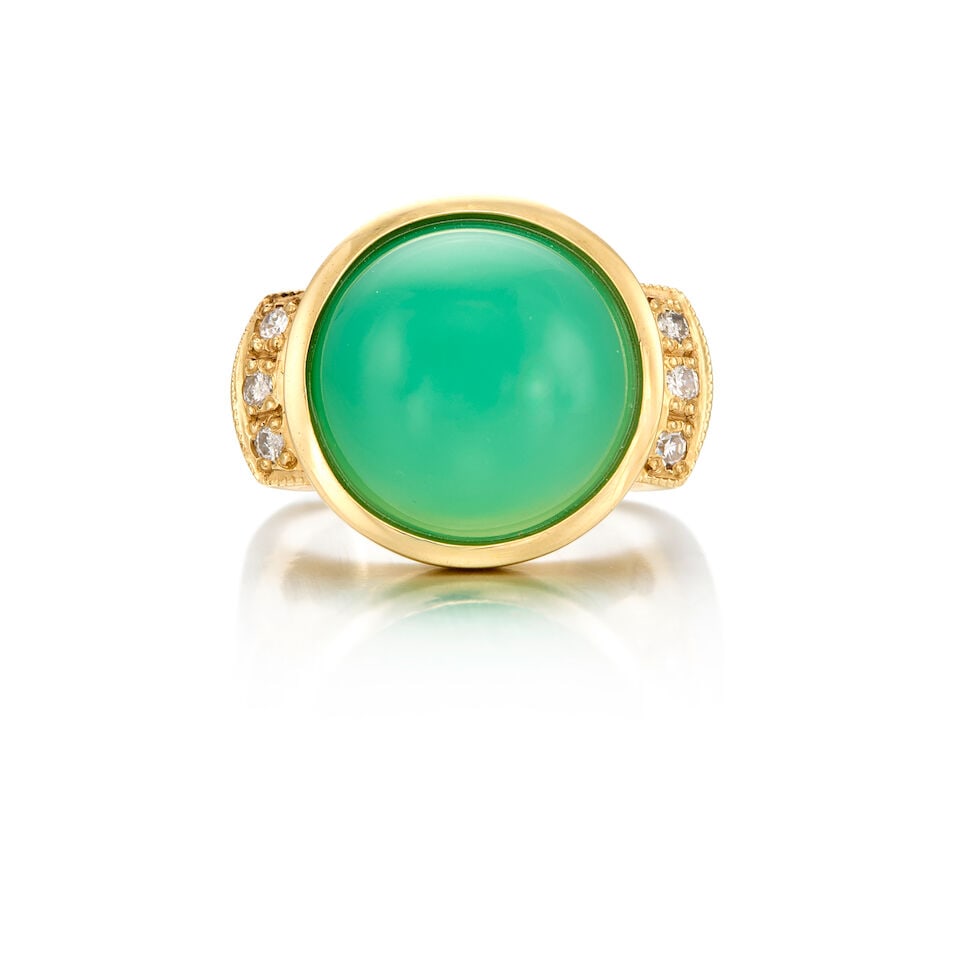 14K YELLOW GOLD, CHRYSOPHRASE AND DIAMOND RING: 14K YELLOW GOLD, CHRYSOPHRASE AND DIAMOND RING • One round cabochon shaped chrysophrase weighing approximately 9.62 carats total • Five round brilliant and one round single cut diamonds