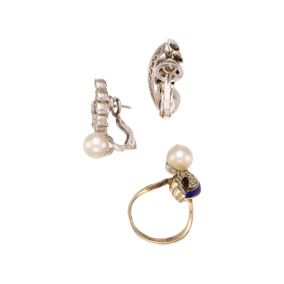 18K WHITE GOLD, PEARL, DIAMOND & ENAMEL EARRINGS AND RING - 2