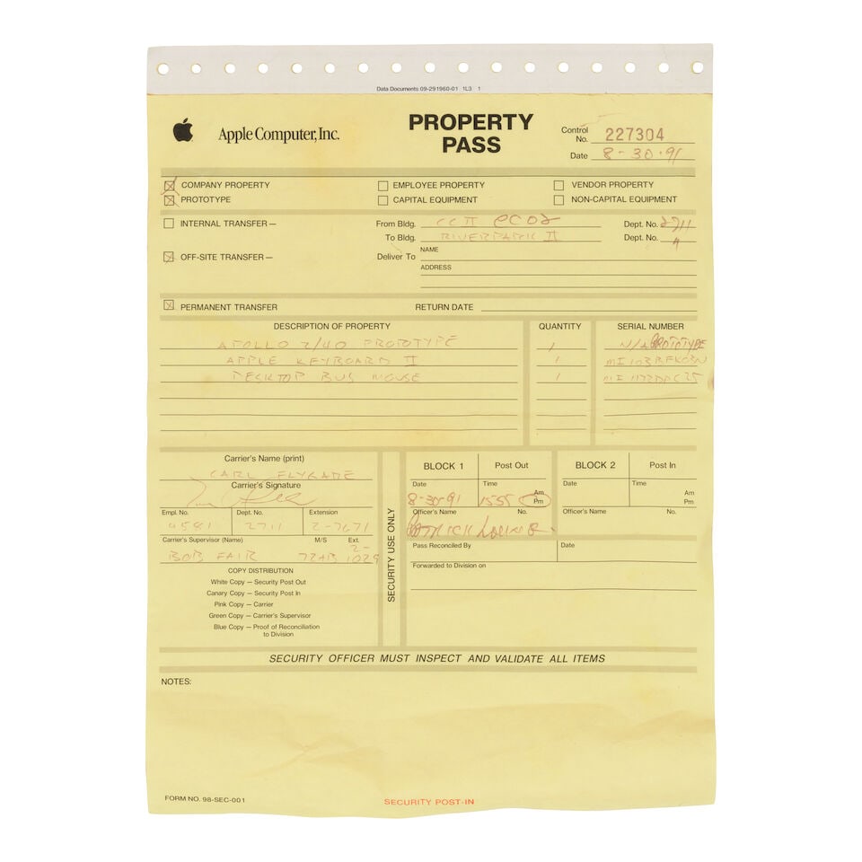 A CLEAR PLASTIC PROTOTYPE MACINTOSH 'APOLLO' CLASSIC II. A Clear Plastic Prototype Macintosh 'Ap... - 2