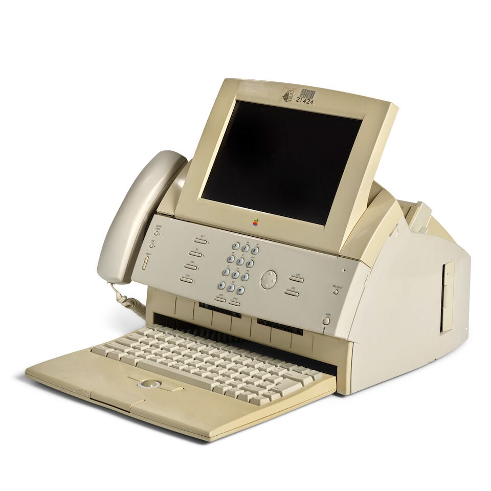 RARE APPLE PALADIN 'ALL-IN-ONE' COMPUTER PROTOTYPE. Apple Paladin 'all-in-one' computer, fax mac... - 4
