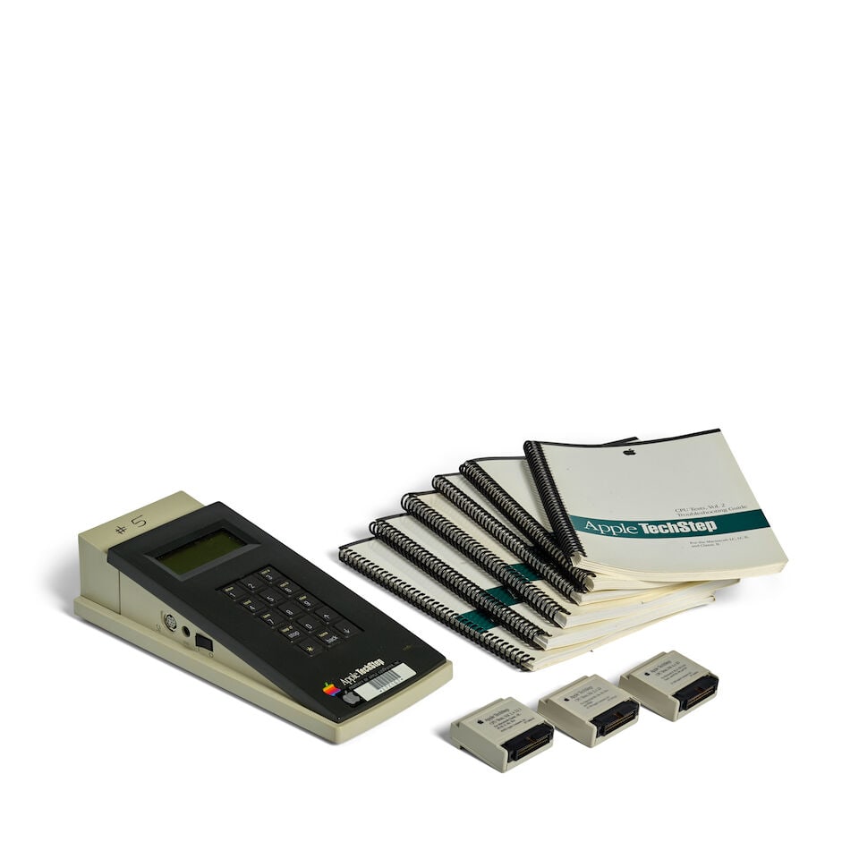 A PROTOTYPE APPLE TECHSTEP DIAGNOSTIC DEVICE. A Prototype Apple TechStep Diagnostic Device. Appl...: A PROTOTYPE APPLE TECHSTEP DIAGNOSTIC DEVICE. A Prototype Apple TechStep Diagnostic Device. Apple Computer, Inc.: Cupertino, CA, 1991. 240 x 105 x 57 mm (9 1/2 x 4 1/8 x 2 1/4 in). Serial Number 959, 