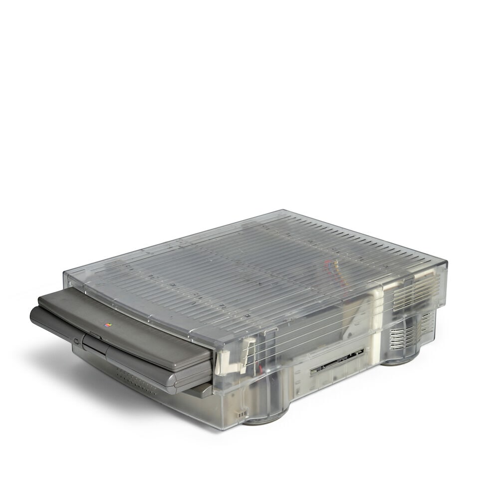 A CLEAR PLASTIC PROTOTYPE APPLE MACINTOSH POWERBOOK DUO DOCK WITH AN APPLE POWERBOOK DUO 280. Ap... - 3