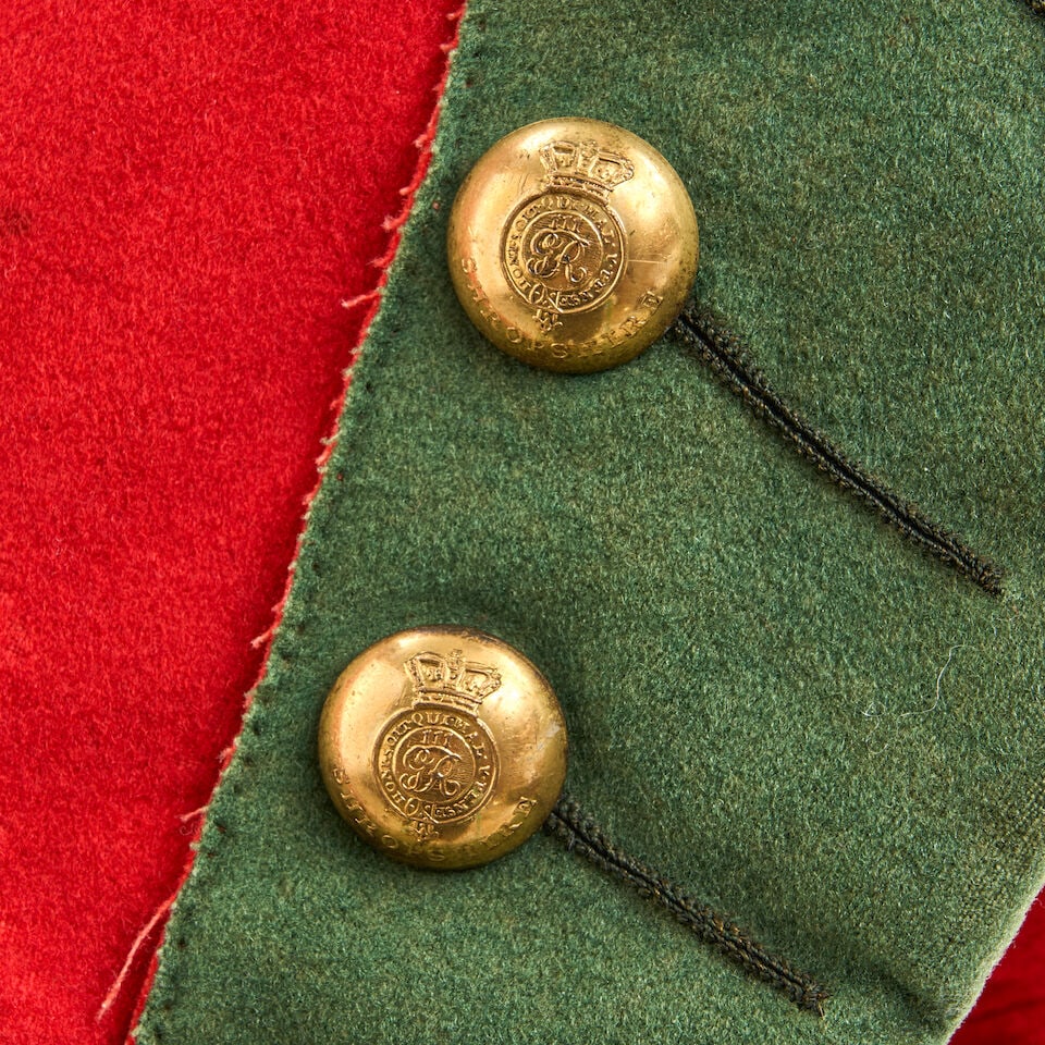 AN EARLY 19TH CENTURY ENGLISH SHROPHSIRE MILITIA COATEE. - 2