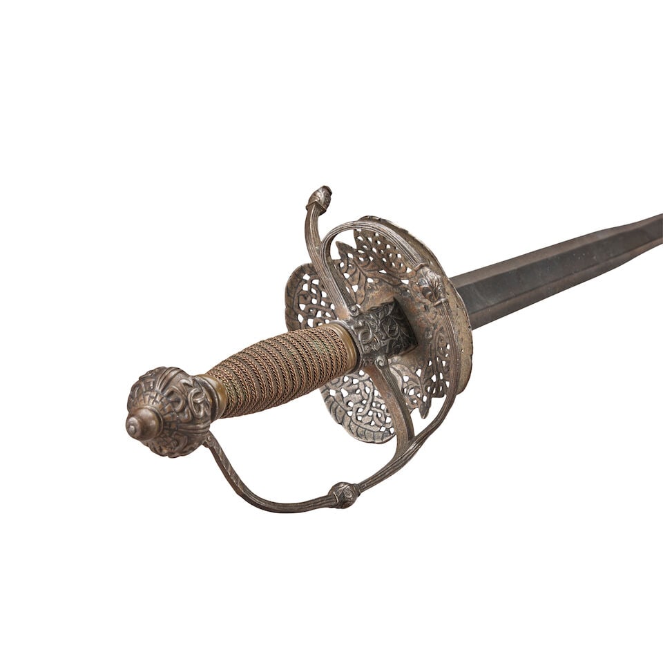 AN EARLY 18TH CENTURY IRON HILTED SMALL SWORD. - 3