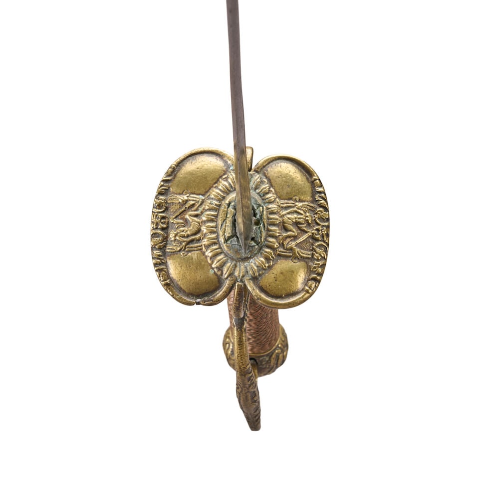 AN EARLY 18TH CENTURY SMALL SWORD. - 2
