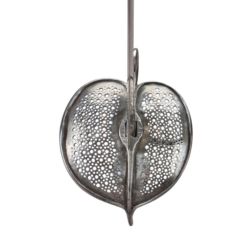 A MASSIVE 17TH CENTURY BROADSWORD. - 3