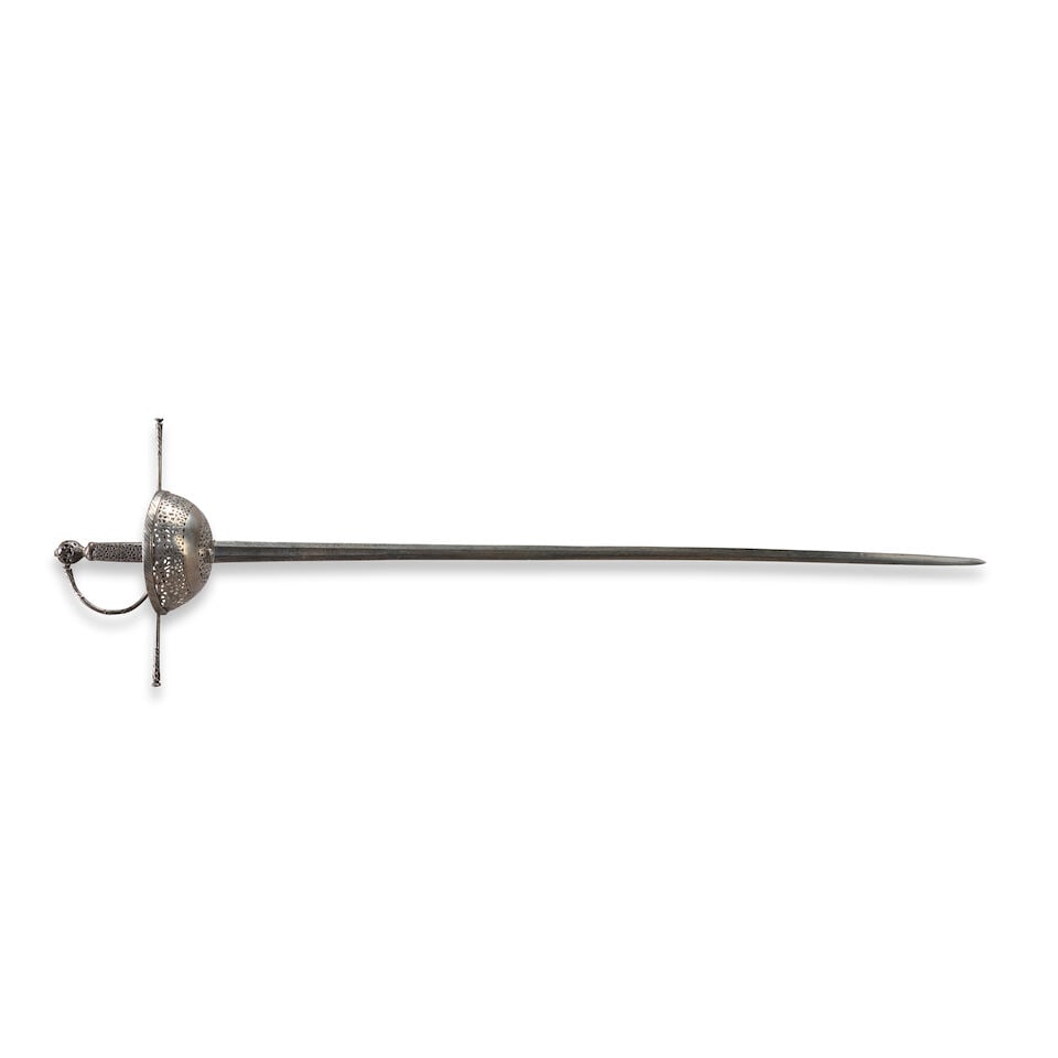 A LATE 17TH CENTURY SPANISH PIERCED CUP HILT RAPIER. (1 of 4)
