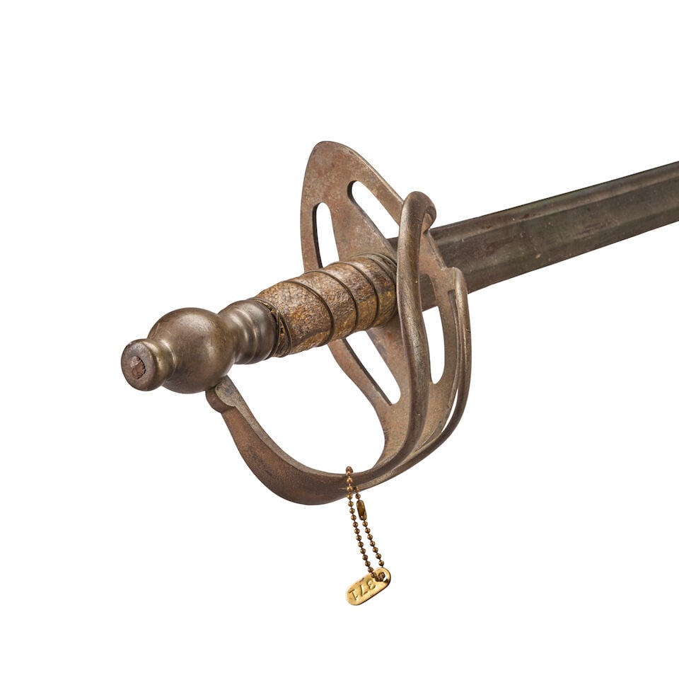 AN 18TH CENTURY BRITISH HEAVY CAVALRY SABER, - 3
