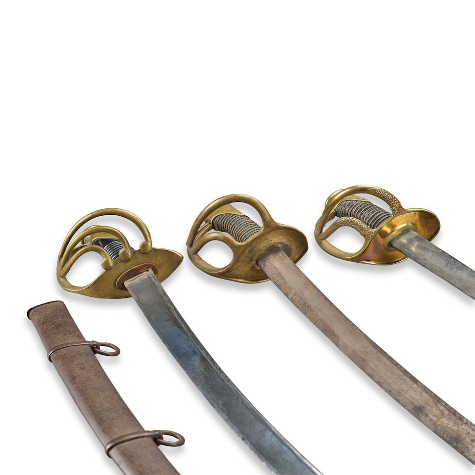 THREE 19TH CENTURY FRENCH CAVALRY SABERS. - 2