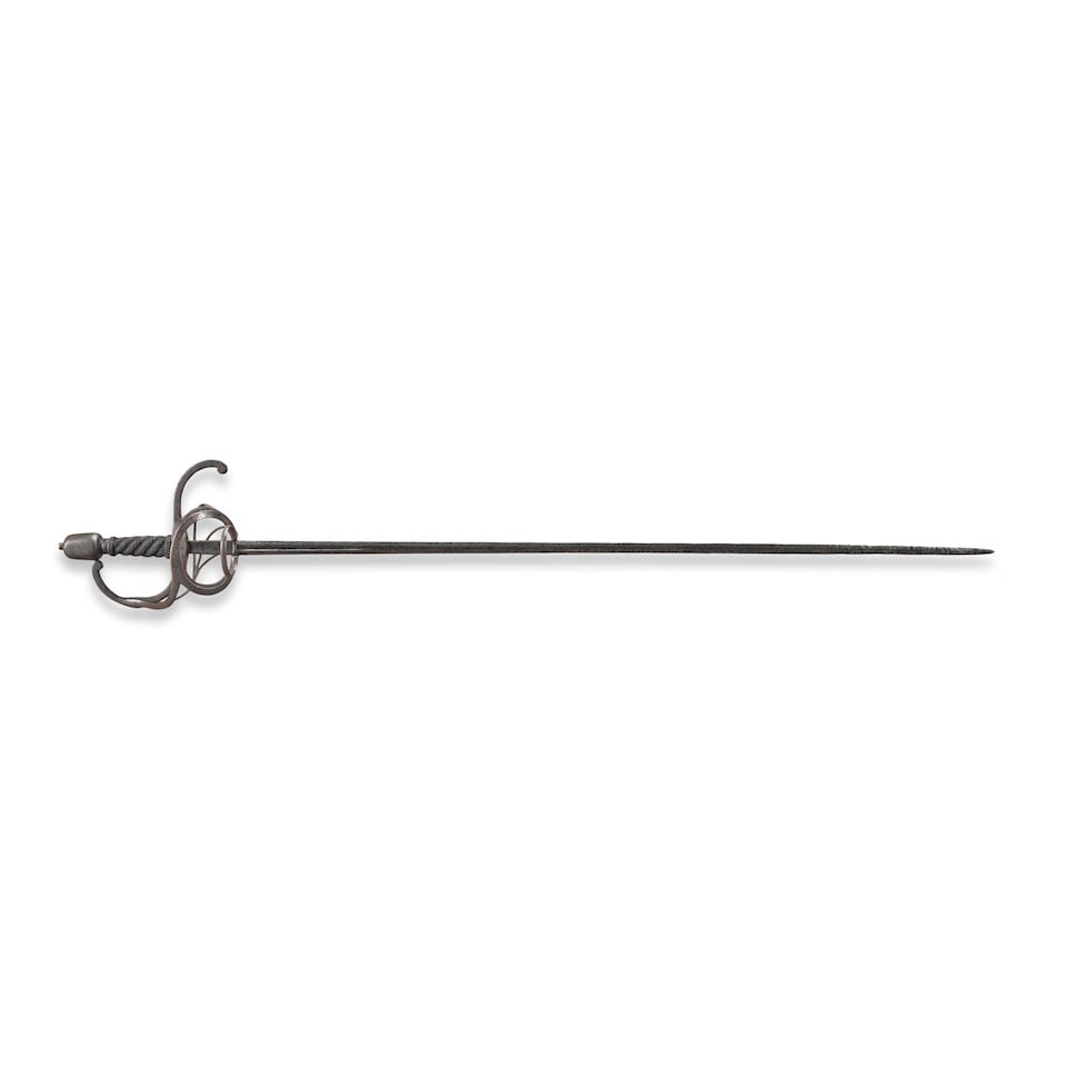 AN EARLY 17TH CENTURY SWEPT HILT RAPIER. (1 of 4)