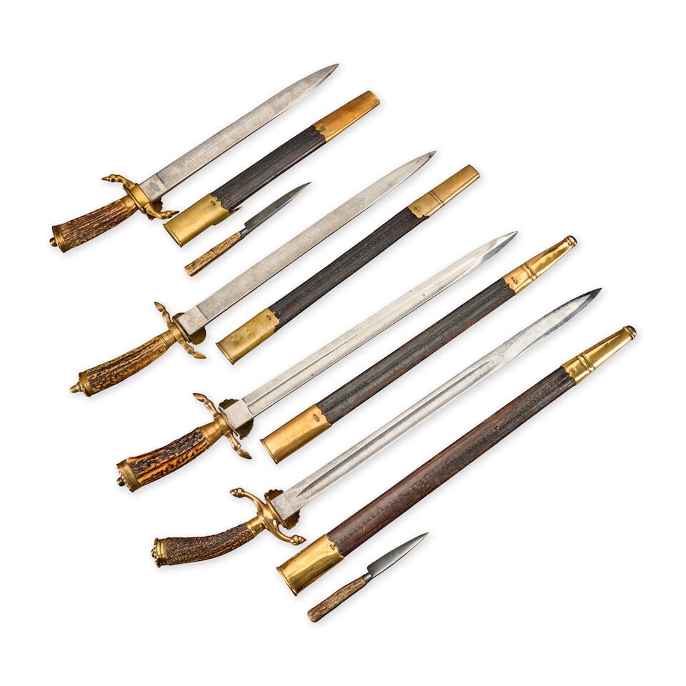 FOUR VICTORIAN GERMAN HUNTING SWORDS WITH SCABBARDS. - 2