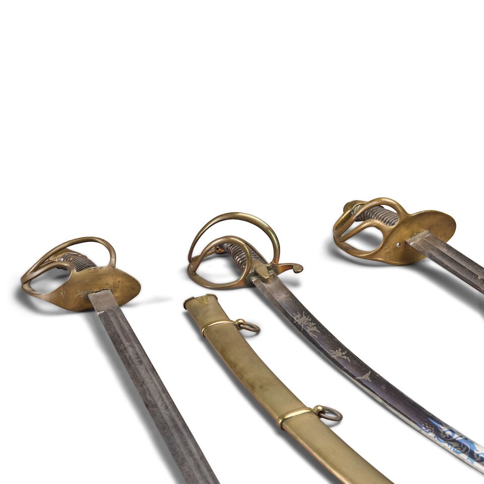 THREE 19TH CENTURY GERMAN CAVALRY SABERS. - 3