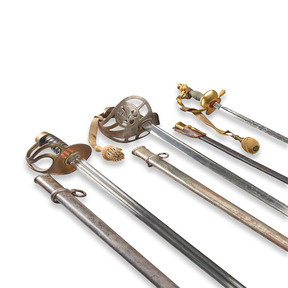 THREE LATE 19TH CENTURY GERMAN SWORDS. - 2