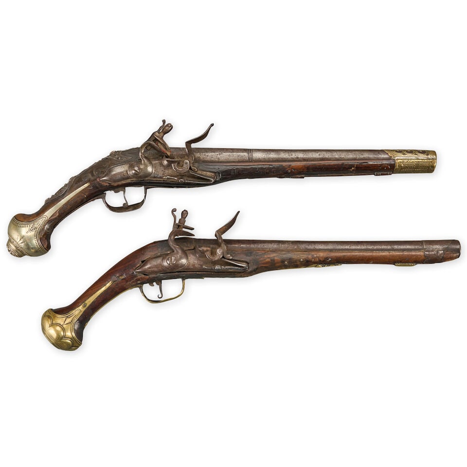 TWO EARLY 19TH CENTURY TURKISH/OTTOMAN FLINTLOCK PISTOLS. (1 of 2)
