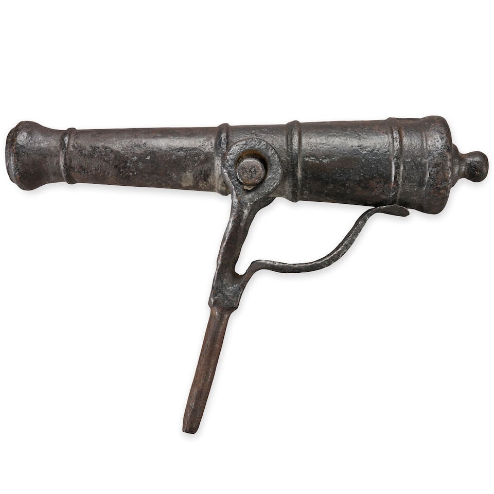 A LATE 18TH CENTURY CAST IRON SWIVEL GUN, - 2