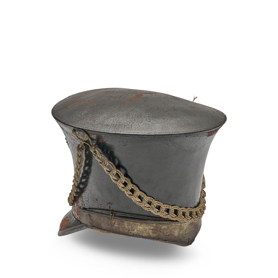 AN AMERICAN MILITARY BELL CROWNED CAP, - 4