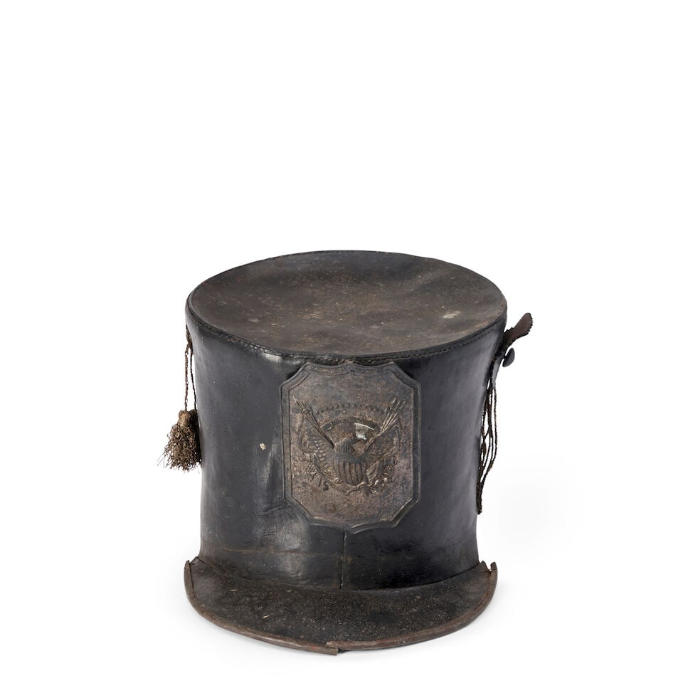 A 19TH CENTURY AMERICAN MILITIA SHAKO, (1 of 5)