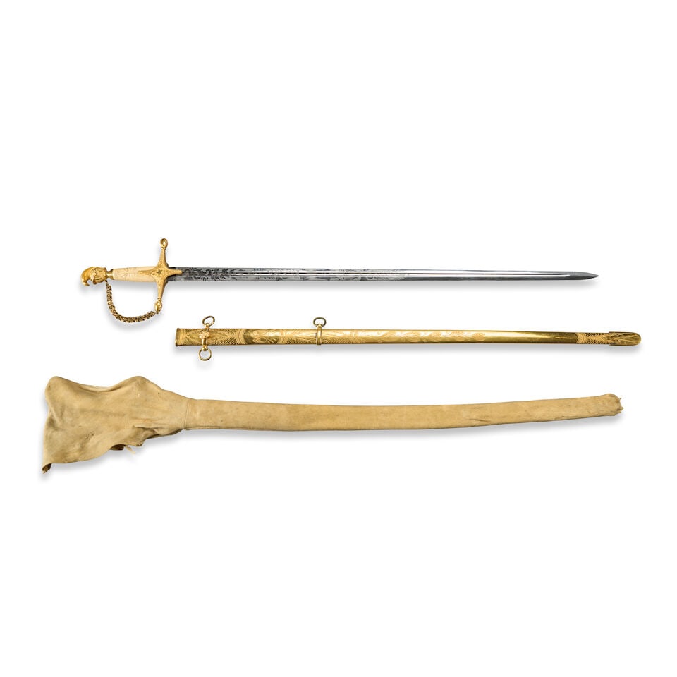 A FINE NON-REGULATION MILITIA OFFICER'S SWORD WITH ROMAN HELMET POMMEL AND CHAMOIS CASE. - 3