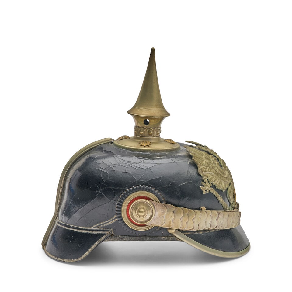 AN IMPERIAL GERMAN OFFICER'S PICKELHAUBE HELMET. - 4