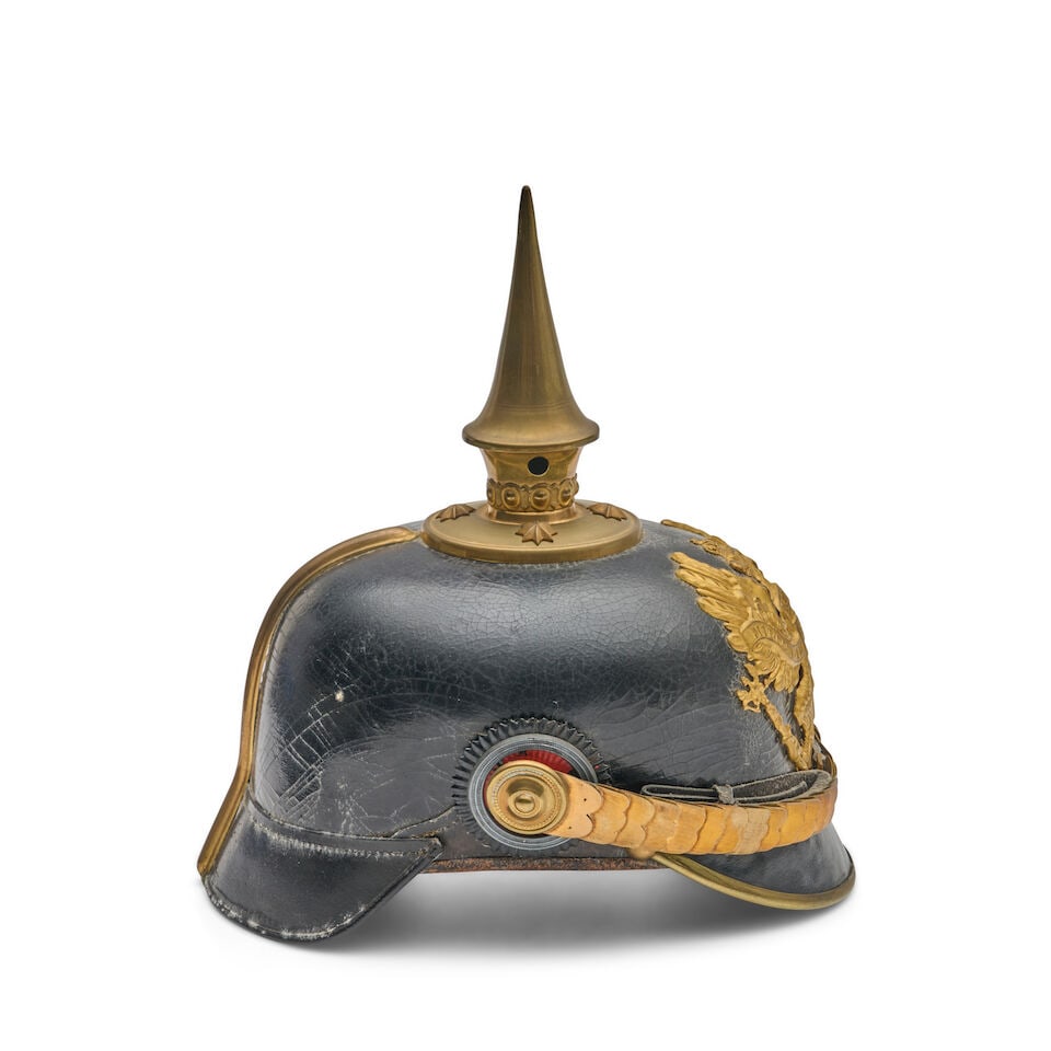 AN IMPERIAL GERMAN OFFICER'S PICKELHAUBE HELMET. - 4
