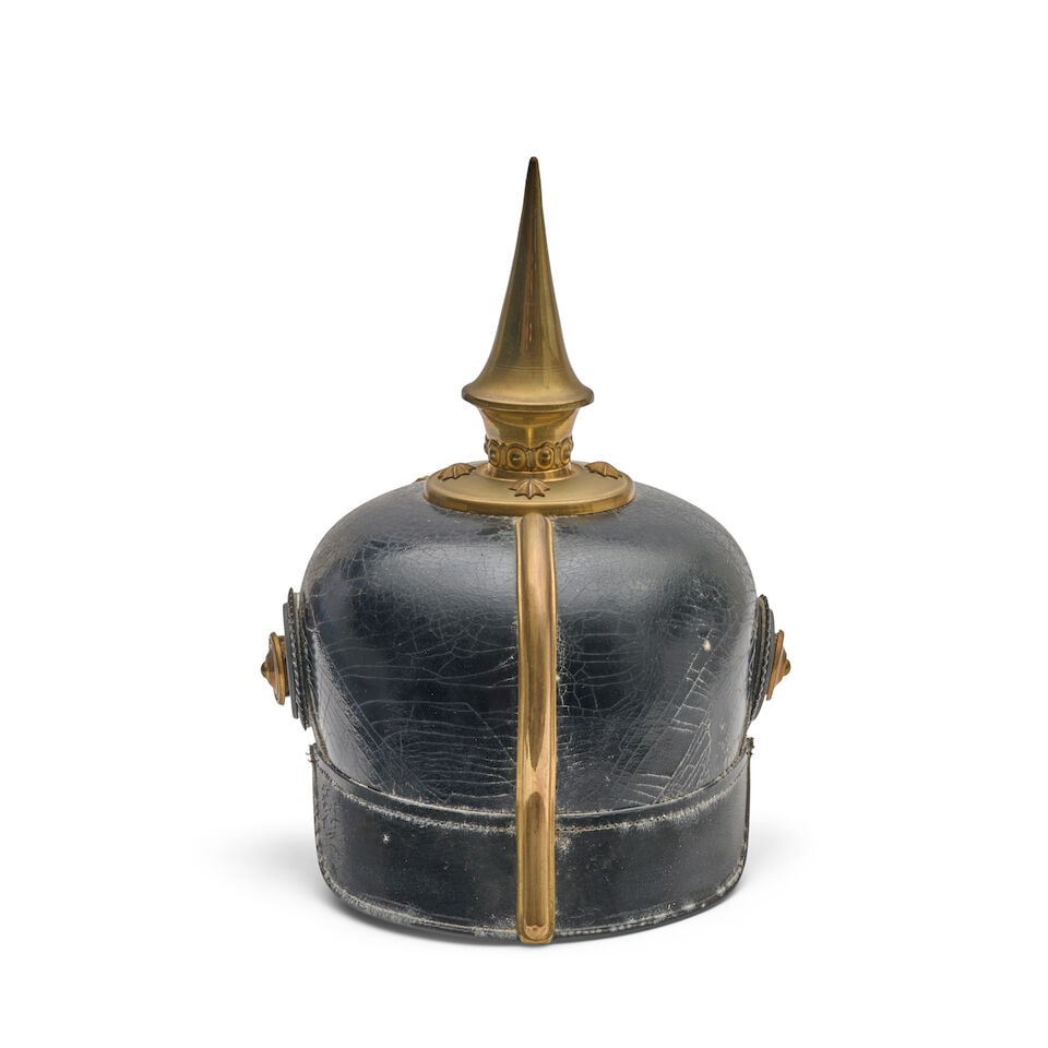 AN IMPERIAL GERMAN OFFICER'S PICKELHAUBE HELMET. - 5