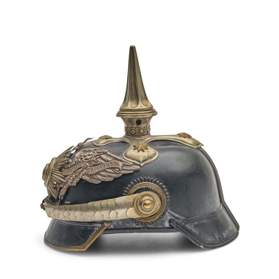 AN IMPERIAL GERMAN DRAGOON GUARD OFFICERS PICKELHAUBE HELMET. - 6