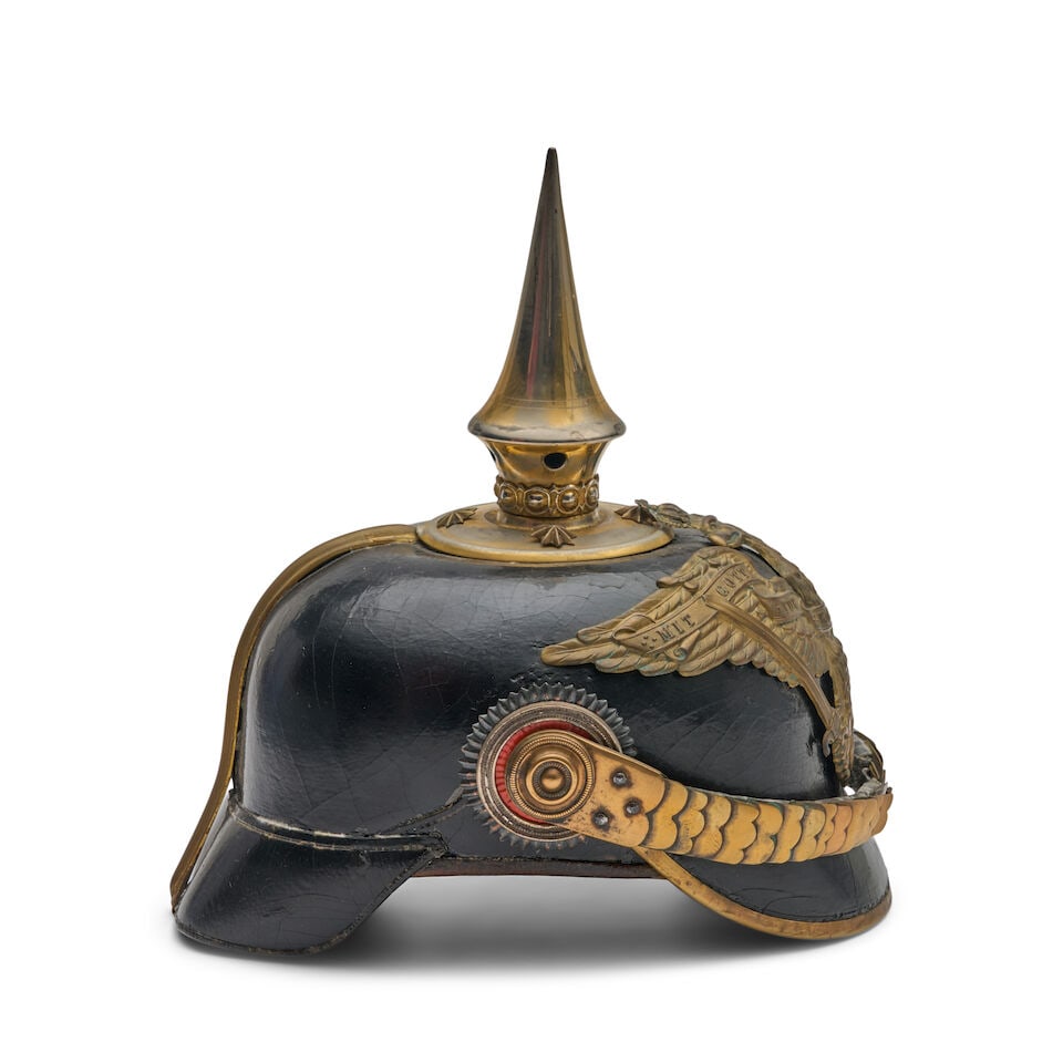 AN IMPERIAL GERMAN OFFICER'S PICKELHAUBE HELMET. - 3