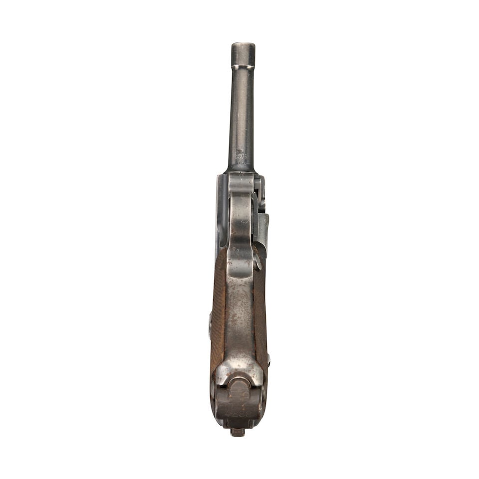 A WORLD WAR II MAUSER S/42 P.08 LUGER PISTOL AND HOLSTER, Curio or Relic firearm - 4