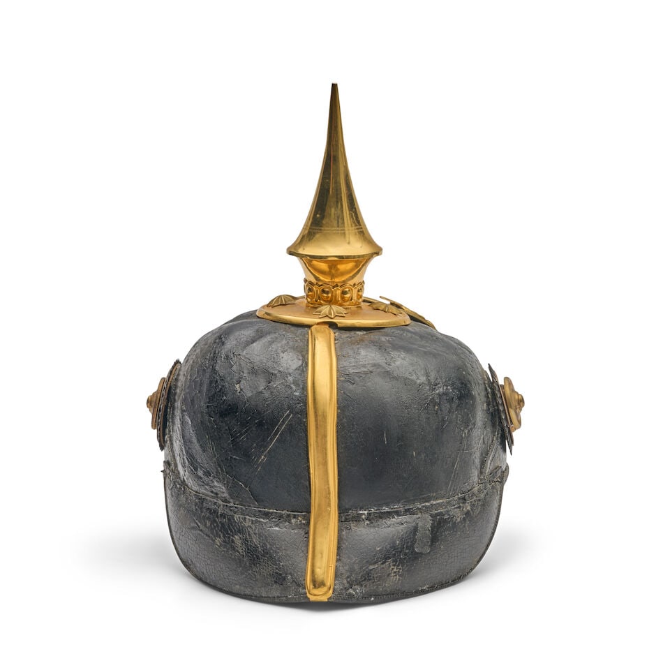 AN IMPERIAL GERMAN OFFICER'S PICKEHAUBE HELMET. - 4