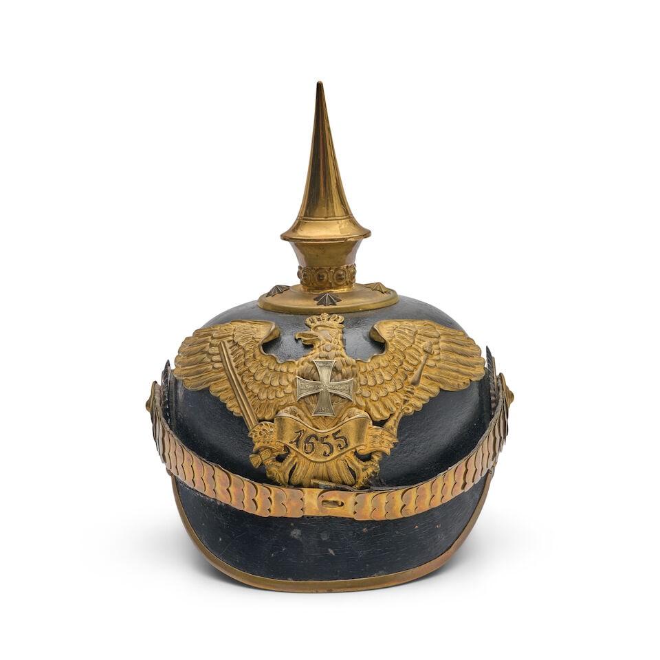 AN IMPERIAL GERMAN LANDWEHR OFFICER'S PIKELHAUBE HELMET. (1 of 6)