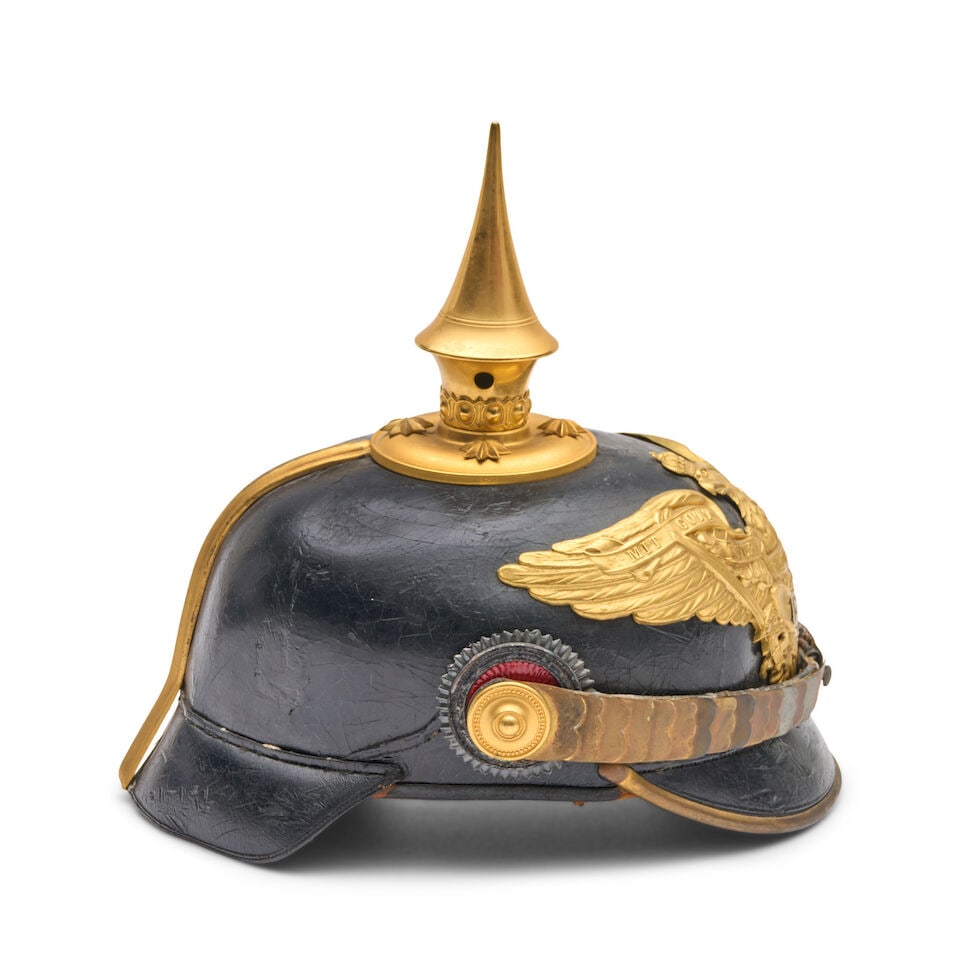 AN IMPERIAL GERMAN OFFICER'S PIKELHAUBE HELMET. - 4