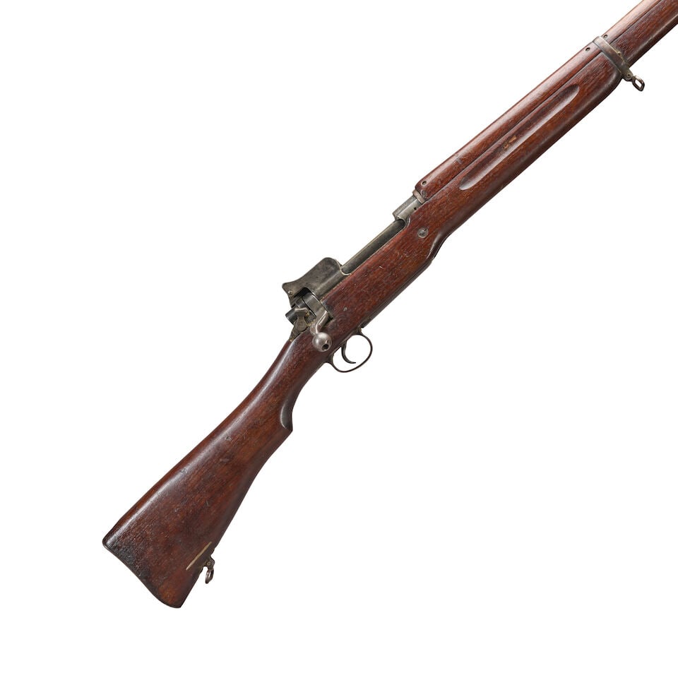 A WORLD WAR I EDDYSTONE U.S. MODEL 1917 BOLT ACTION RIFLE, Curio or Relic firearm: A WORLD WAR I EDDYSTONE U.S. MODEL 1917 BOLT ACTION RIFLE, 1918. Serial number 834805, .30-06 caliber, barre dated '6-18', receiver with proper markings, walnut stock, steel furniture. Barrel lg. 26, 