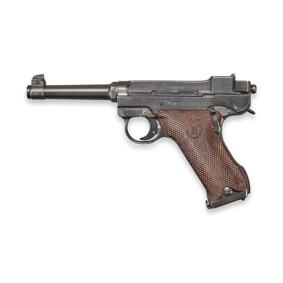A WORLD WAR II-ERA SWEDISH HUSQVARNA MODEL 1940 PISTOL. Curio or Relic firearm - 2