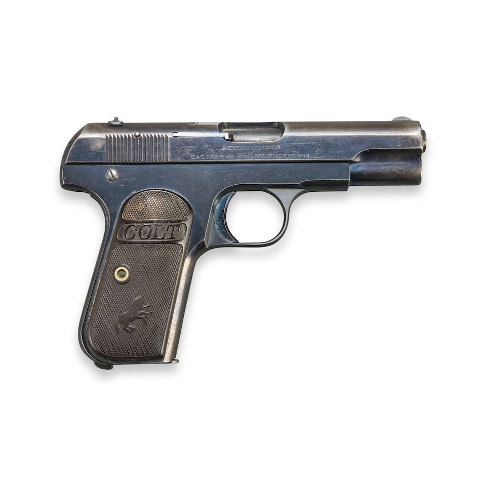 A PRE-WORLD WAR I COLT MODEL 1903 HAMMERLESS POCKET PISTOL, Curio or Relic firearm (1 of 4)
