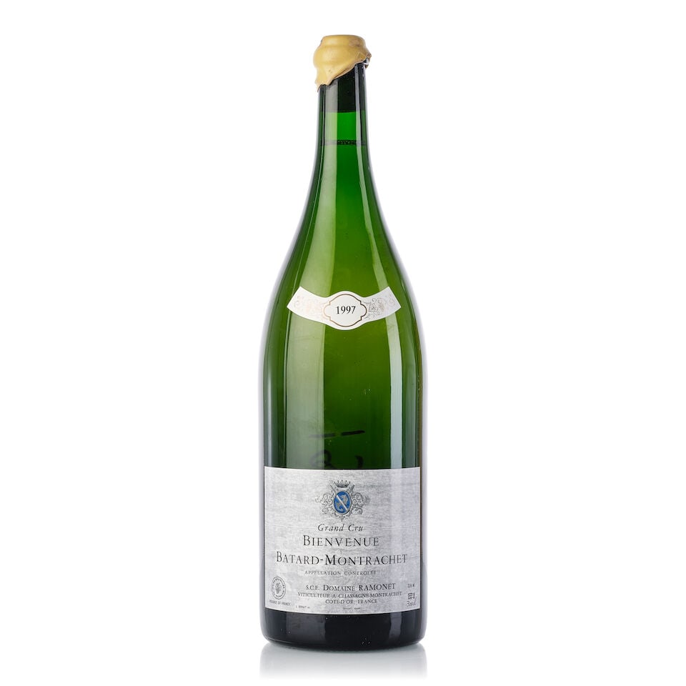 Domaine Ramonet Bienvenues Bâtard Montrachet, 1997 (1x 3L): Domaine Ramonet Bienvenues Bâtard Montrachet, 1997 (1x 3L) Region: Burgundy Capsule: 1x heavily chipped wax Cork: 1x signs of old seepage Label: 1x heavily glue-stained For further information