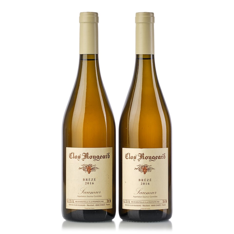 Clos Rougeard Saumur Blanc Brézé, 2016 (2x 750ml): Clos Rougeard Saumur Blanc Brézé, 2016 (2x 750ml) Region: Burgundy Label: 2x slightly scuffed, 1x slightly bin-soiled, 1x slightly marked For further information on this lot please visit Bon