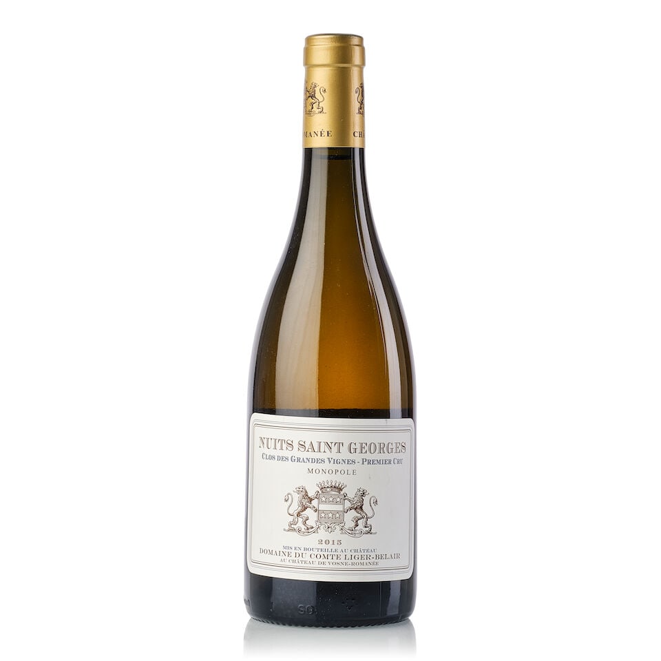 Domaine du Comte Liger Belair Nuits St. Georges Clos des Grandes Vignes Blanc, 2015 (1x 750ml): Domaine du Comte Liger Belair Nuits St. Georges Clos des Grandes Vignes Blanc, 2015 (1x 750ml) Region: Burgundy Label: slightly bin-soiled front and back labels Miscellaneous: 1053 bottles produced Fo