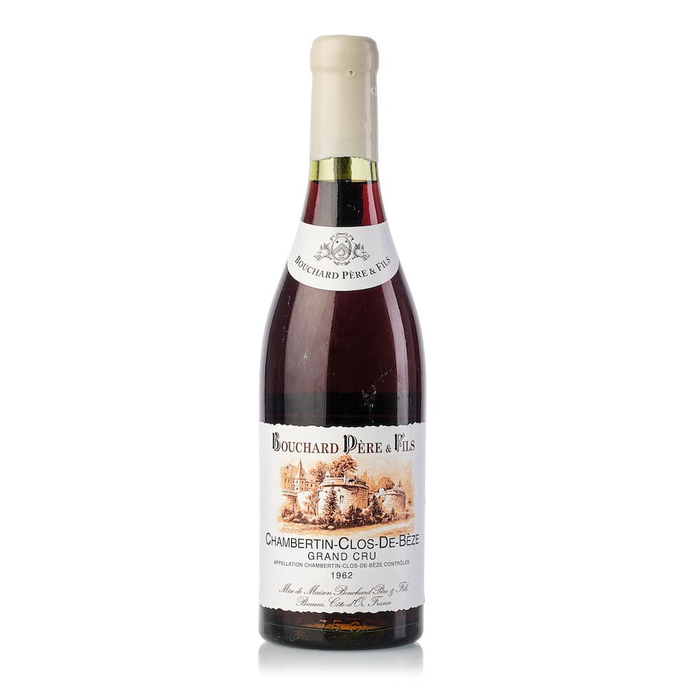 Domaine Bouchard Père et Fils Chambertin Clos de Bèze, 1962 (1x 750ml): Domaine Bouchard Père et Fils Chambertin Clos de Bèze, 1962 (1x 750ml) Region: Burgundy Fill Level: 2cm Capsule: slightly chipped wax, with prooftag Label: slightly nicked, slightly scuffed 