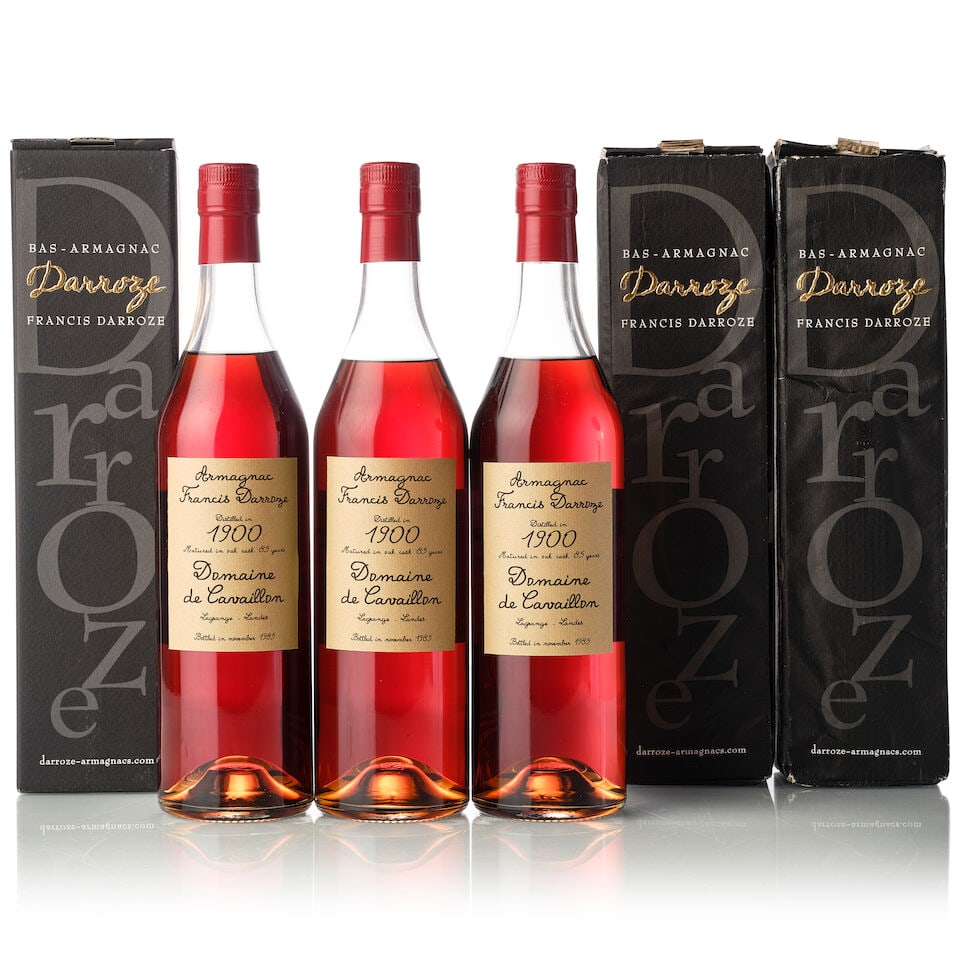 Francis Darroze Armagnac 85 Year Old, 1900 (3x 700ml): Francis Darroze Armagnac 85 Year Old, 1900 (3x 700ml) Region: Armagnac Capsule: 1x slightly scuffed capsule foil Label: 3x good labels Packaging: 1x label tapped original carton. 2x damp affected, sli