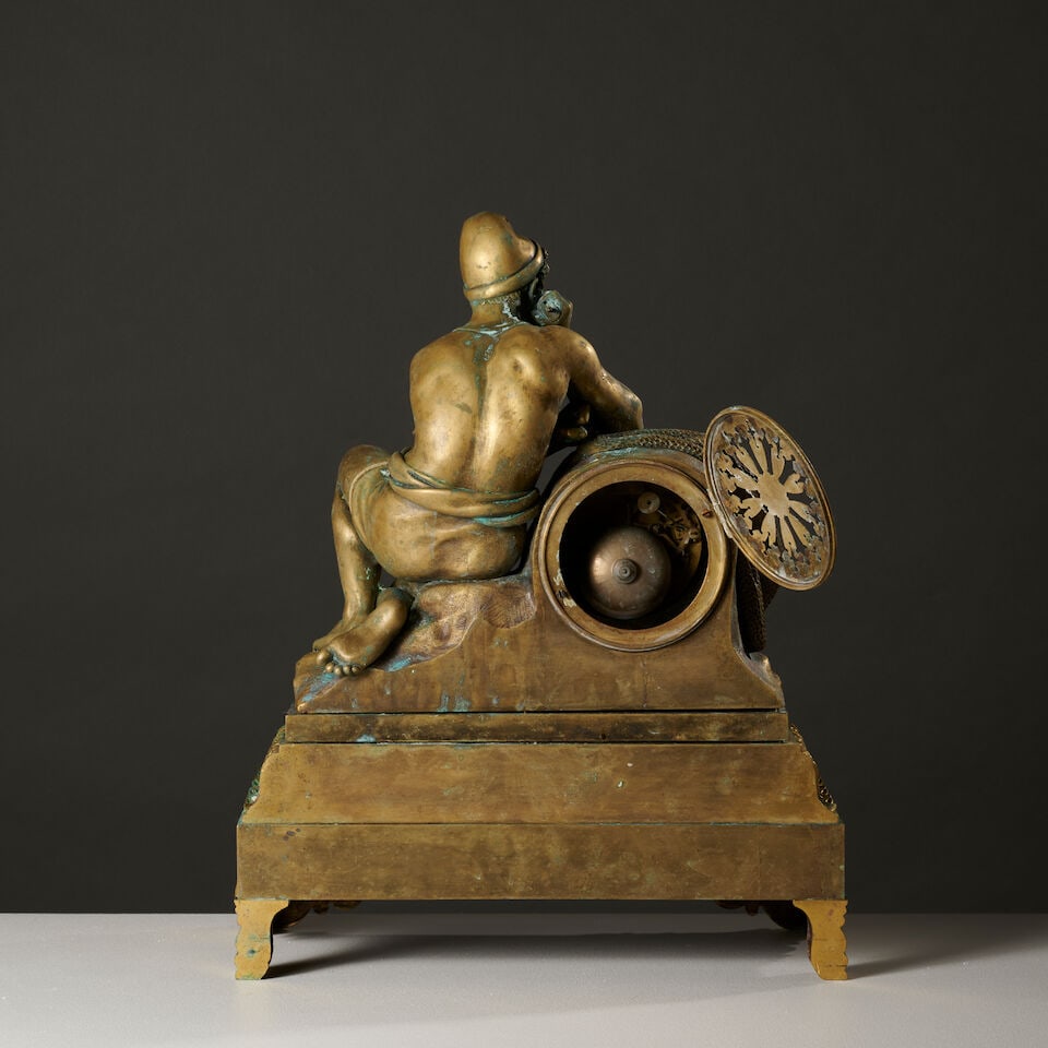 Pendule en bronze figurant un pêcheur napolitain vers 1840 A gilt-bronze mantel clock depic... - 2