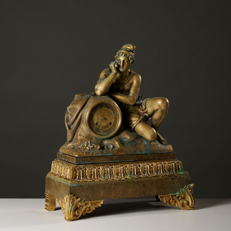 Pendule en bronze figurant un pêcheur napolitain vers 1840 A gilt-bronze mantel clock depic... - 3