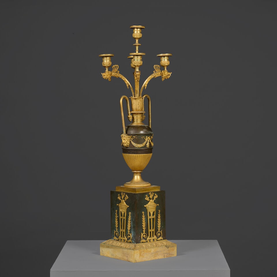 Grand candélabre à cinq lumières en bronze doré et bronze à patine brun... - 4