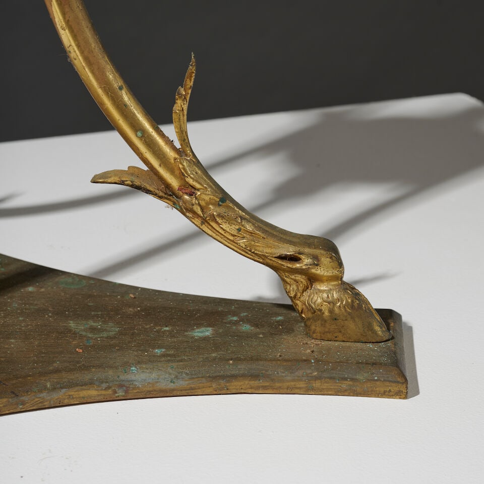 Guéridon en bronze doré et plateau de marbre de la seconde partie du XIXe siècle ... - 2