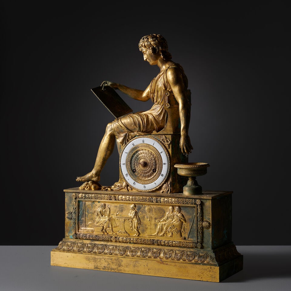 Pendule 'L'éducation d'Alexandre Le Grand' en bronze doré et ciselé d'époque... - 4