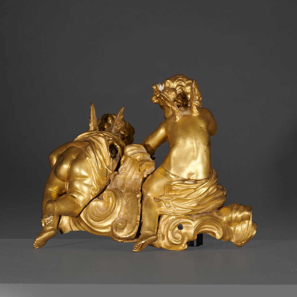 Important élément en bronze doré et ciselé figurant deux amours, XVIIIe-XIXe... - 2