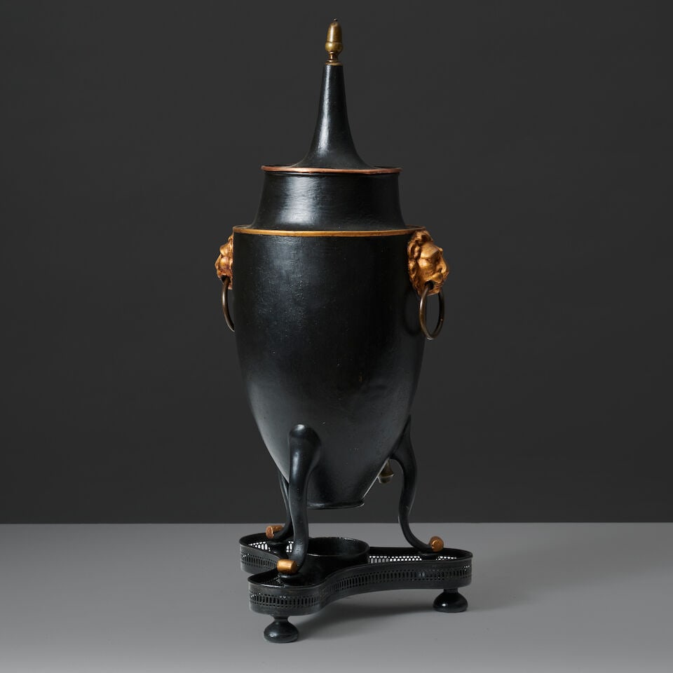 Fontaine à eau chaude en tôle peinte, Angleterre XIXe siècle A 19th century hot w... - 3